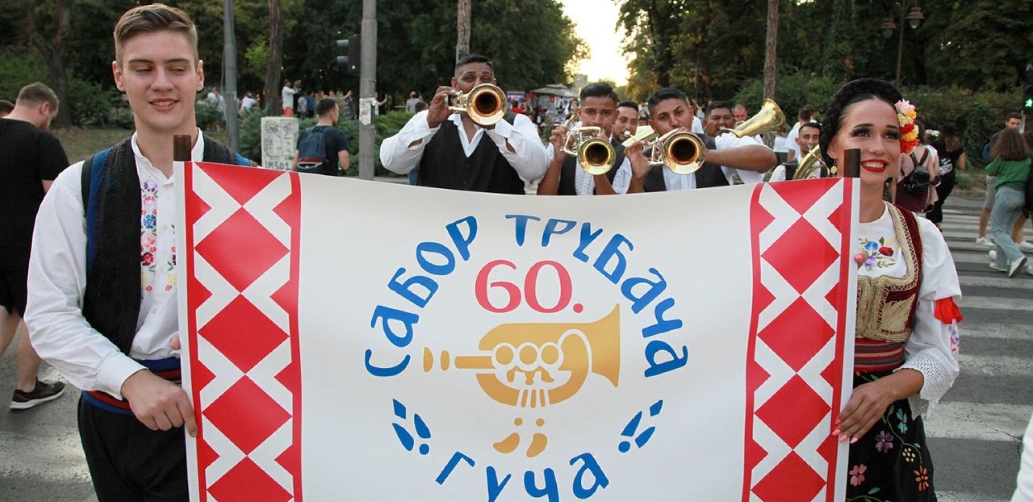 U SUSRET SABORU TRUBAČA U GUČI: Svečani defile od 150 trubača na ulicama glavnog grada