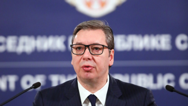 BESTIDNA KAMPANJA, USTAŠE NARUČILE VREĐANJE VUČIĆA Nastavljeni idiotski napadi Hrvata na predsednika Srbije