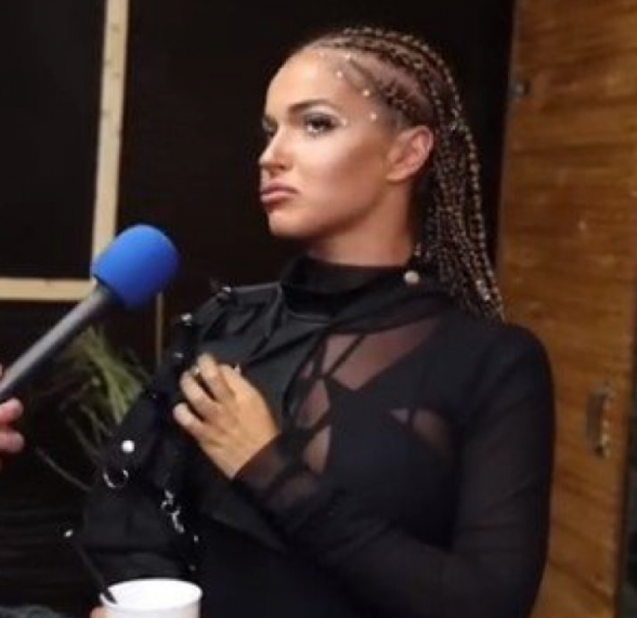 DŽEHVEROVIĆEVA OTKRILA KOLIKO KOŠTA NJEN AUTFIT: Mama mi šije stvari za nastupe (FOTO)