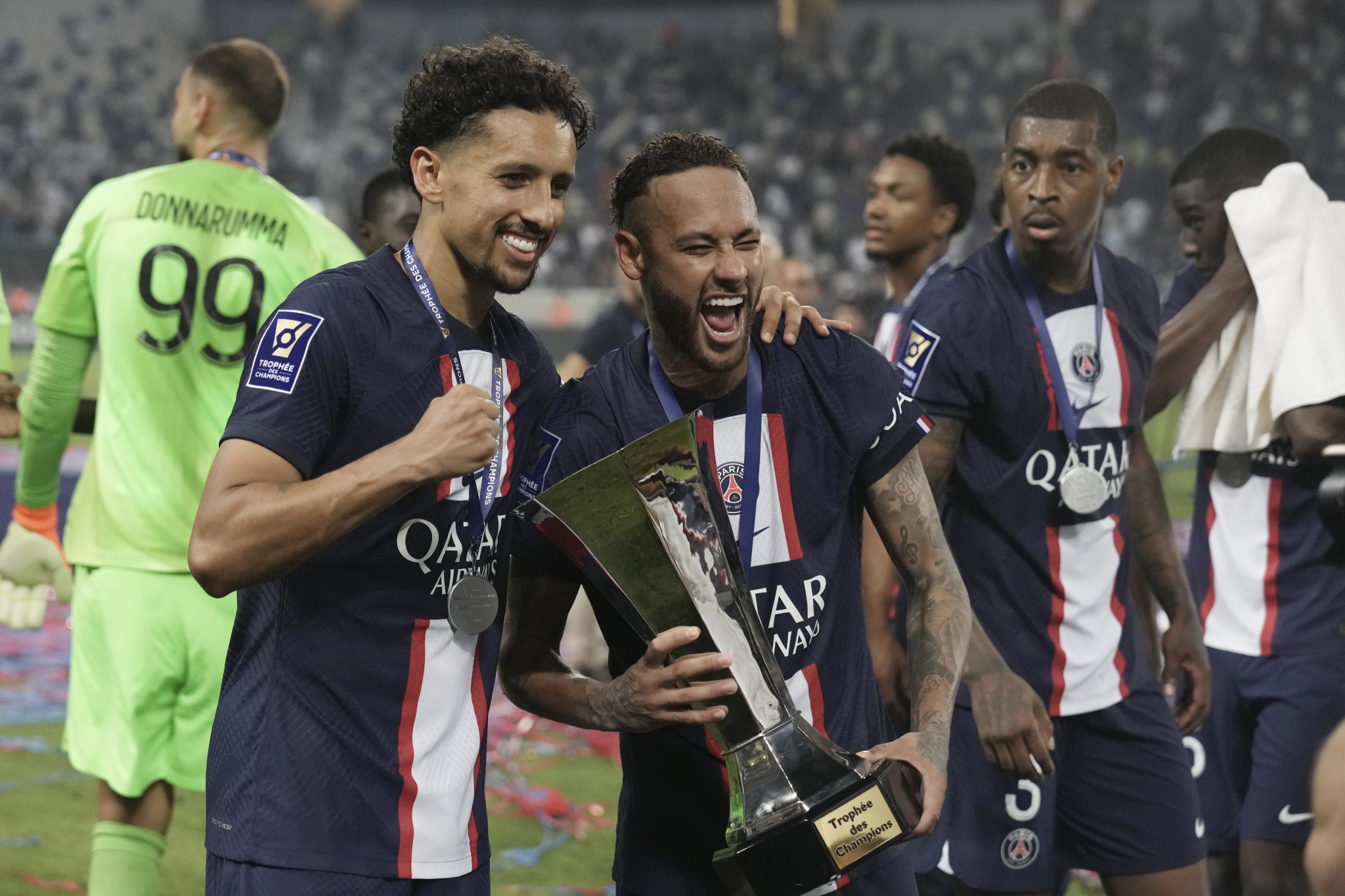 PSŽ ZAPOČEO ŽETVU TROFEJA Parižani osvojili Superkup Francuske, Nejmar briljirao