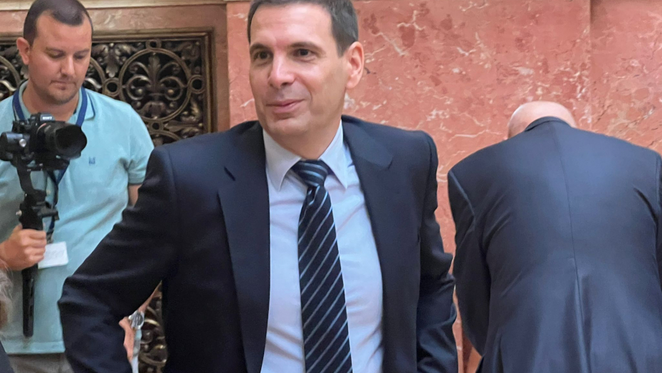 MILOŠ JOVANOVIĆ SLAGAO NAROD, PA SE DANAS PRAVI LUD! Evo kako je uhvaćen u debeloj laži (VIDEO)