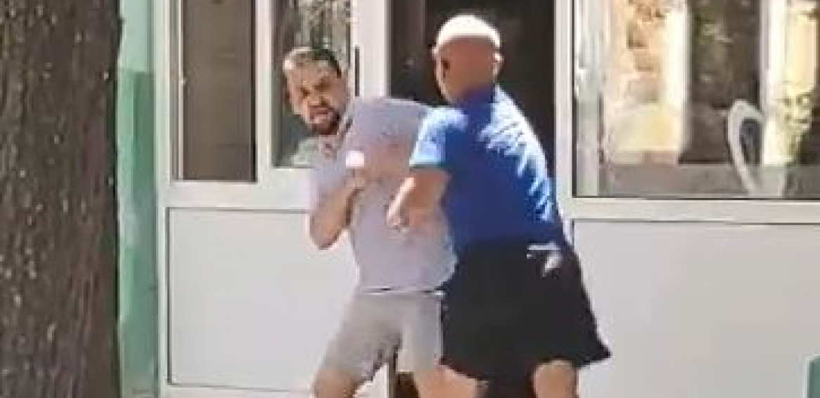 Žestoka tuča opozicionara u Apatinu (VIDEO)