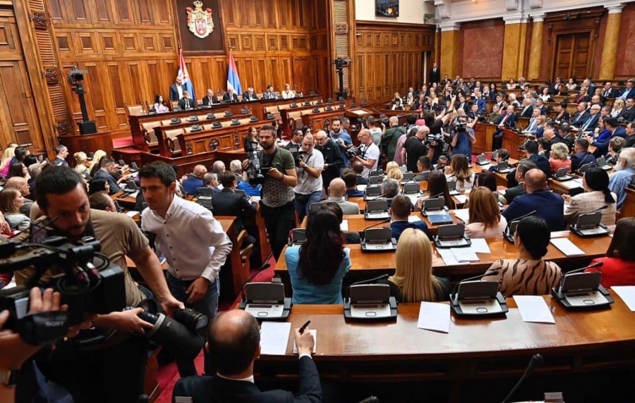 POSEBNA SEDNICA SKUPŠTINE SRBIJE O KIM Predsednik Vučić će se obratiti građanima, evo o čemu će govoriti!