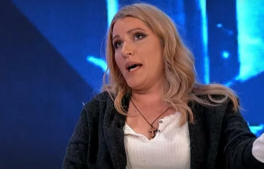 JELENA GOLUBOVIĆ NAPRAVILA SKANDAL NA AERODROMU Bivša Zadrugarka besnela i pretila policiji