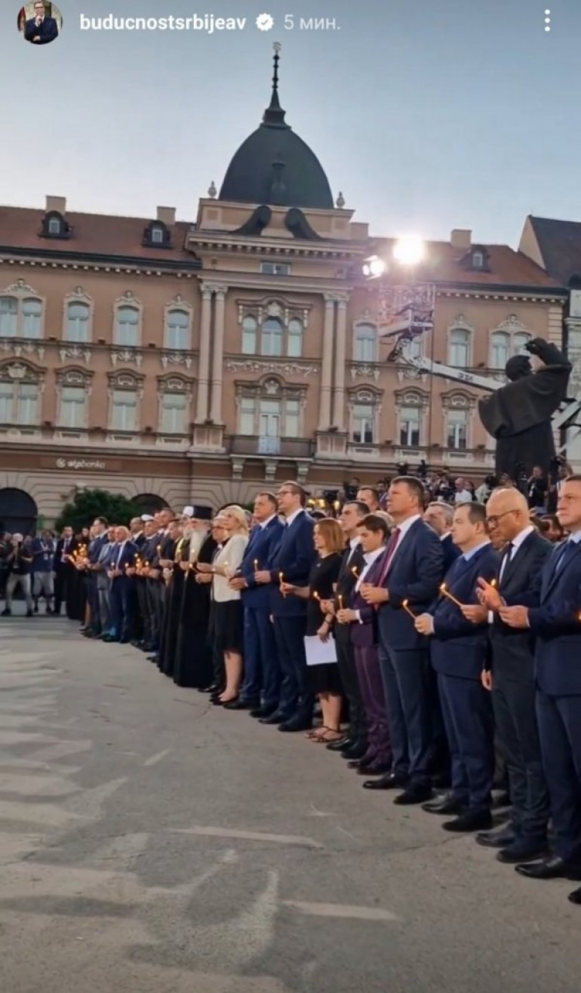 MOĆNA PORUKA PREDSEDNIKA VUČIĆA Naša politika jeste i ostaće mir, mir i mir, gotovo po svaku cenu