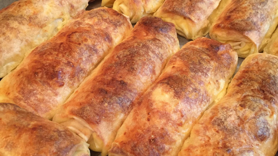 FANTASTIČAN RECEPT IZ BAKINE SVESKE Pita sa kajmakom i sirom, za one koji znaju šta je pravi užitak