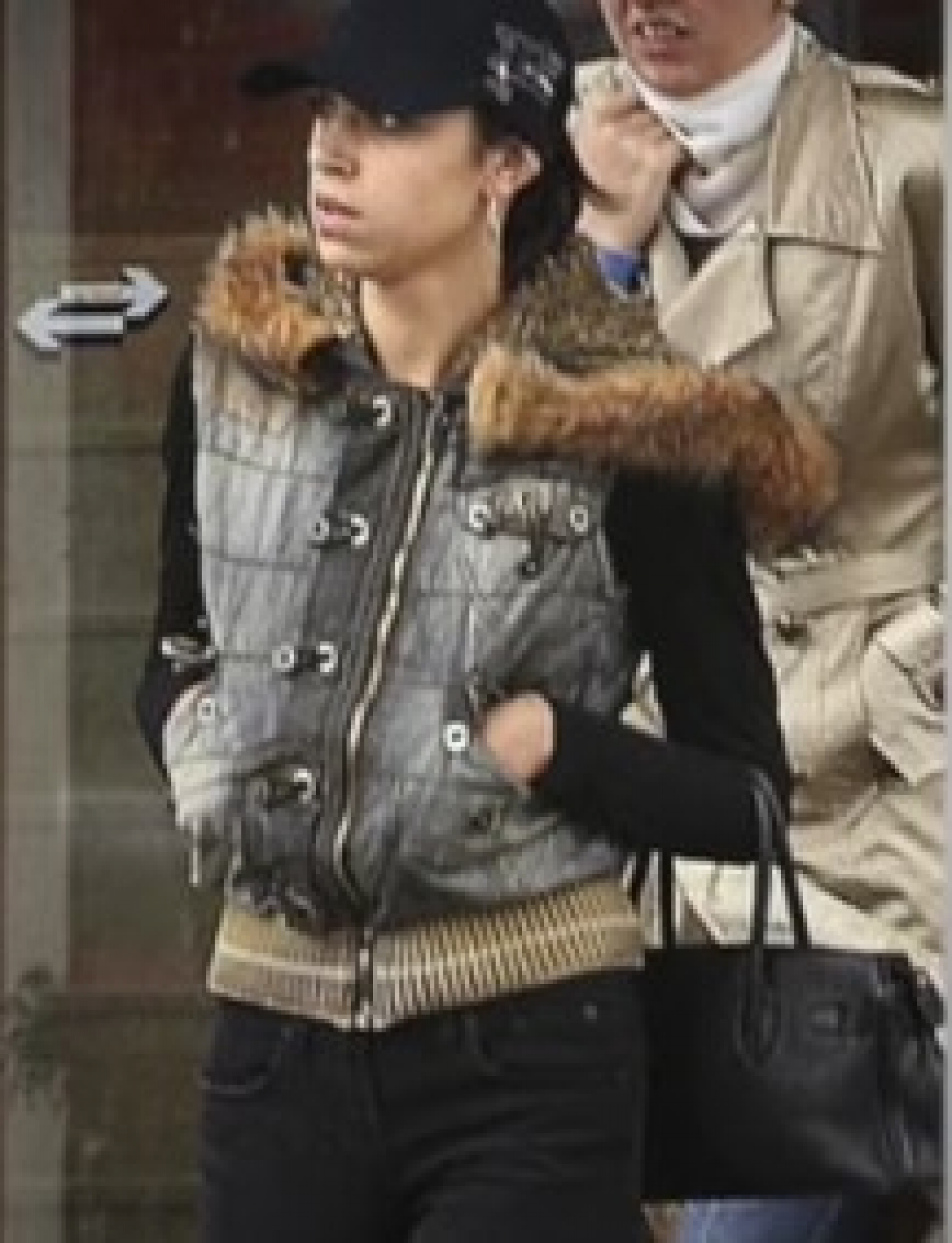 RADILA JE KAO KONOBARICA KAD JE SRELA PRINCA Venčali su se posle 7 dana, ali umesto bajke sačekala je strašna realnost