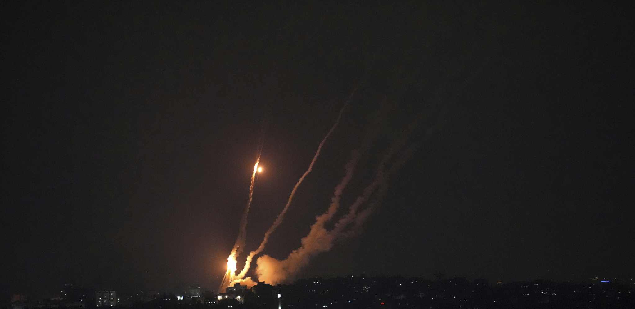 VELIKI PORAZ IZRAELA Sirijska PVO presrela rakete iznad Damaska