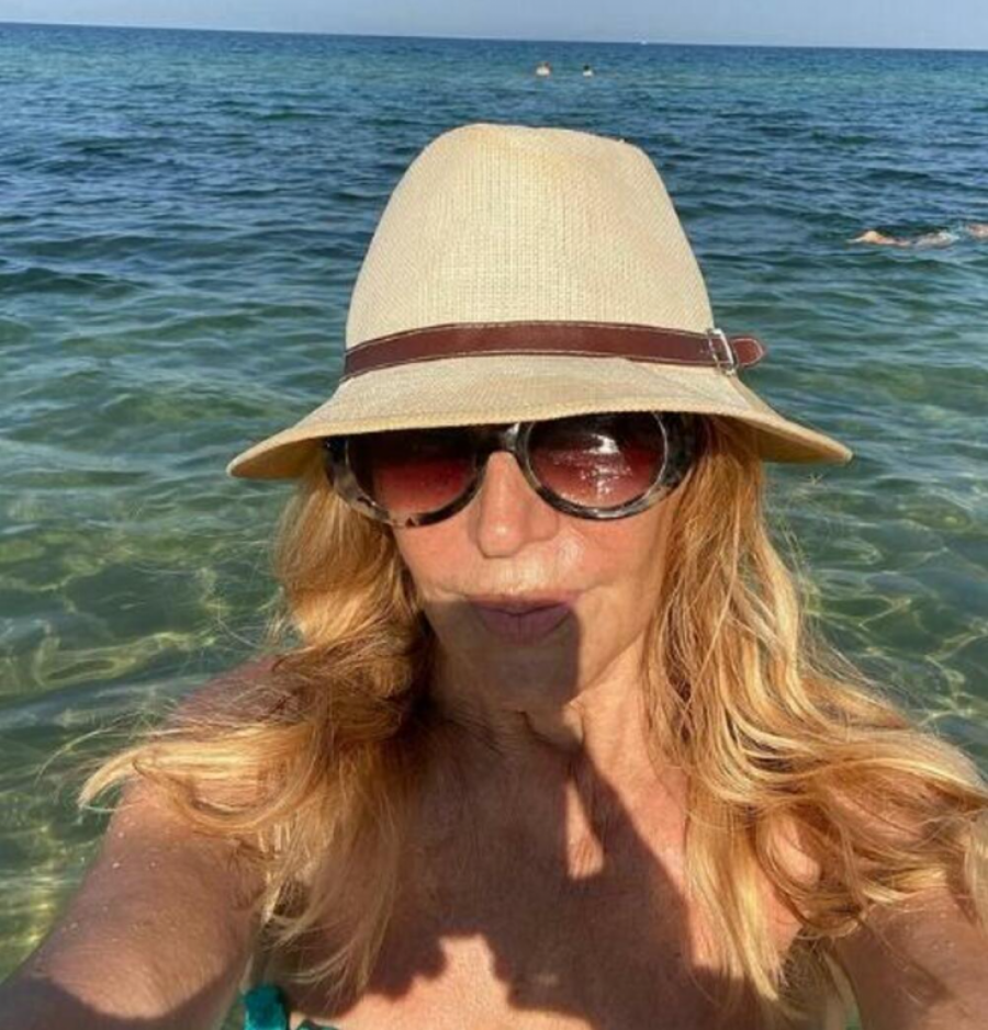 NE KRIJE NEDOSTATKE ! Verica Rakočević u osmoj deceniji pokazala pravo lice (FOTO)