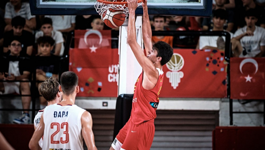 DEBAKL SRBIJE Španija očitala lekciju "orlićima"