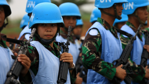 DISKRIMINACIJA I TRAUMA Da bi postale vojnici, žene u Indoneziji moraju da prođu jeziv test "dva prsta"!