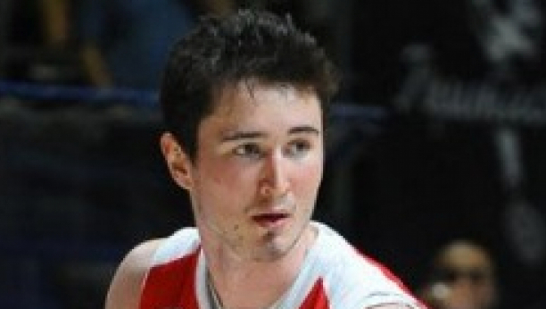 STEFAN POT U MAĐARSKOJ Srpski košarkaš potpisao ugovor sa ekipom Falka (FOTO)