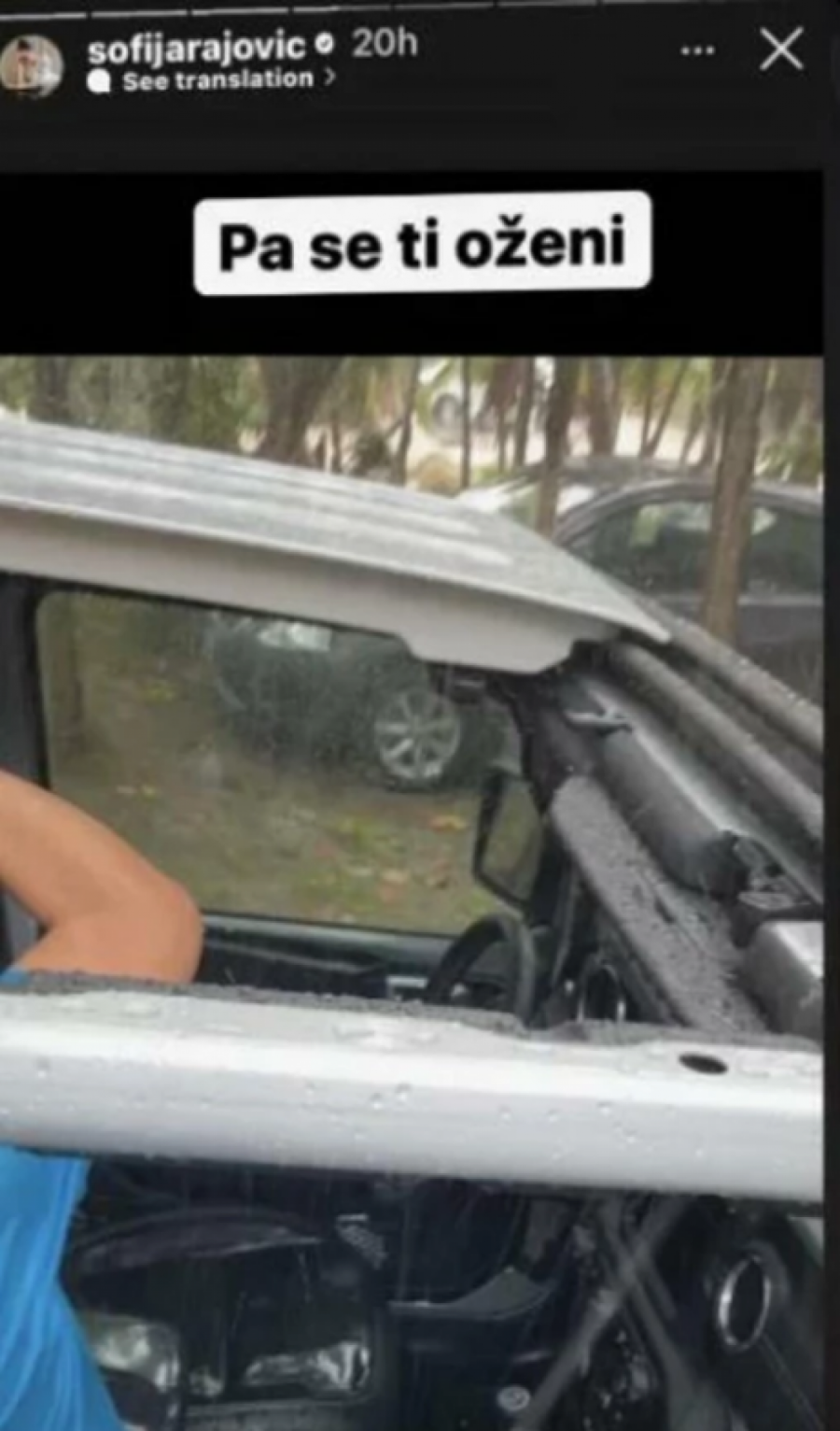 GLUMICA DOŽIVELA NEZGODU Njen suprug uradio nešto neočekivano