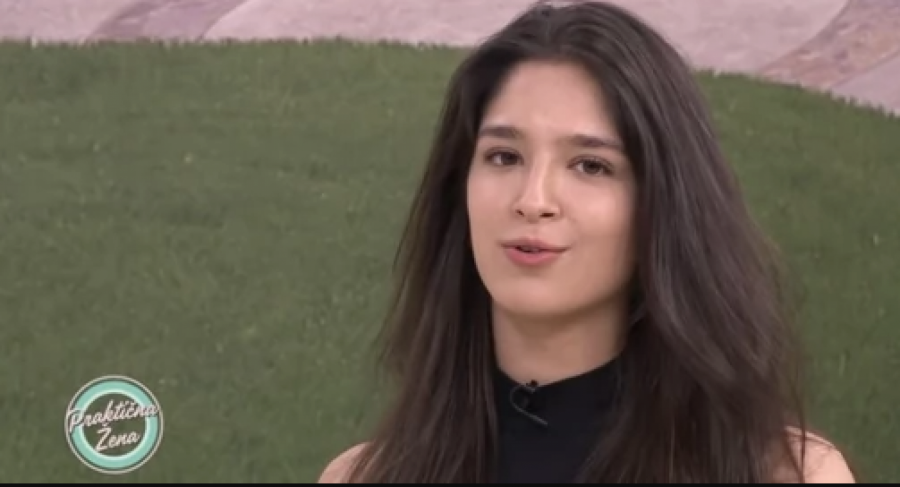 NEPREPOZNATLJIVA Evo kako je Đina Džinović izgledala pre estetskih korekcija (FOTO)