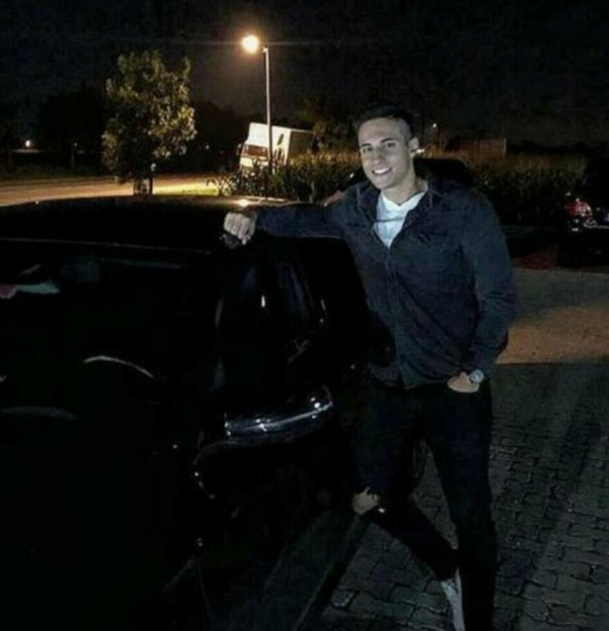 DEVOJKE ĆE TEK SAD POLUDETI ZA ZGODNIM SINOM DRAGANE MIRKOVIĆ Marko po prvi put priča o planovima i Srbiji