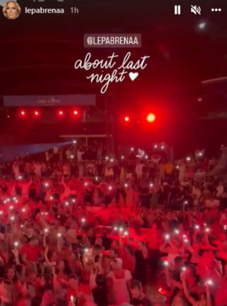 ODUŠEVILA SVE! Lepa Brena napravila pravi spektakl u Crnoj Gori (FOTO)