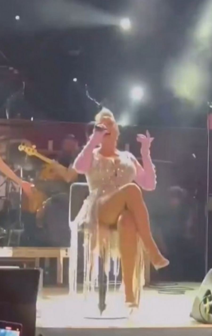 NE VOLIM HOTELE, VIŠE VOLIM DA ODMARAM NA JAHTI! Lepa Brena nikad iskrenije, pa spomenula Prijovićku