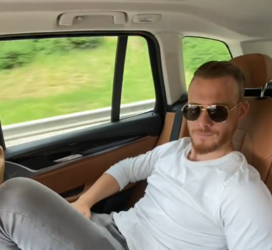 ČISTIO JE TOALETE I KONOBARISAO, A DANAS JE NAJPOŽELJNIJI GLUMAC! Završio je glumu u Americi, a evo koga je uspeo da zavede (FOTO)