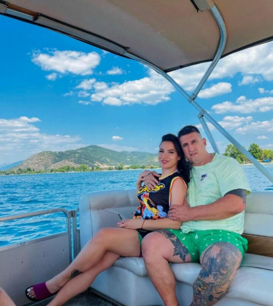 UŽIVAJU NA ODMORU Kristijan Golubović i Kristina Spalević leto provode na Ohridskom jezeru (FOTO)