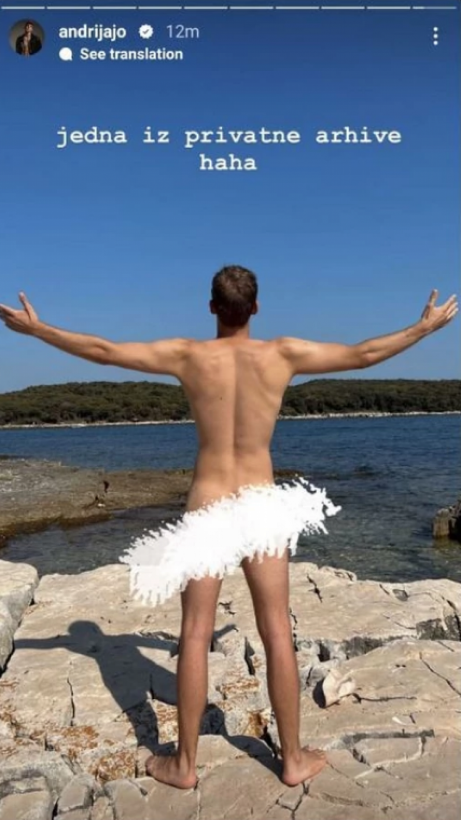 ANDRIJA JO POTPUNO GO Isplivala privatna fotografija influensera, bez blama obnažen pozira (FOTO)