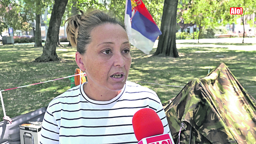 BOLJE JE DA IDU U ŠKOLU, KOD KUĆE NI KNJIGU NISU PROČITALI Ostalo je tri nedelje do početka škole, roditelji se pitaju kako će biti organizovana nastava (VIDEO)