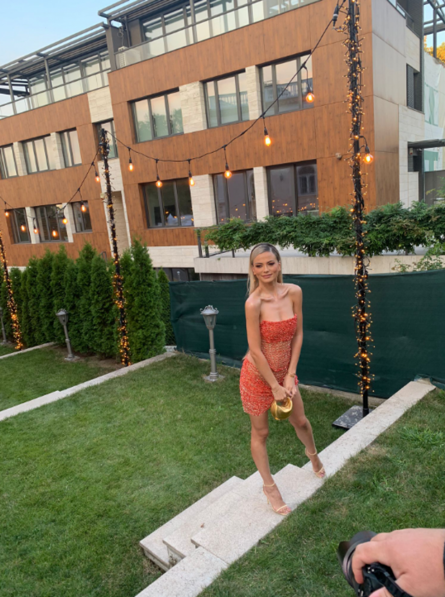 SREĆNA SAM ŠTO JE JEDNA TAKVA PERSONA U MOM ŽIVOTU Milica Pavlović otkrila ko joj je prvi čestitao rođendan, pa priznala koga najviše voli