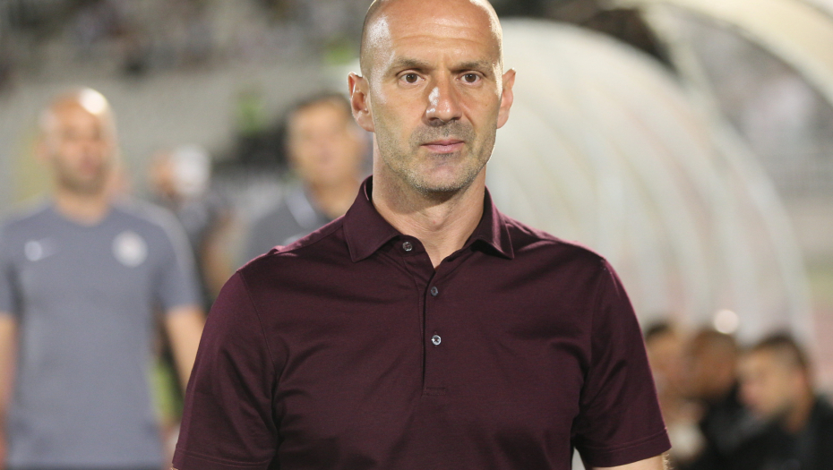 SMENJEN ILIJA STOLICA? Posle novog debakla, Partizan ostao bez trenera