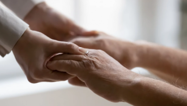 URADITE JEDNOSTAVAN TEST SA RUKAMA Otkrijte da li vam preti ozbiljna bolest