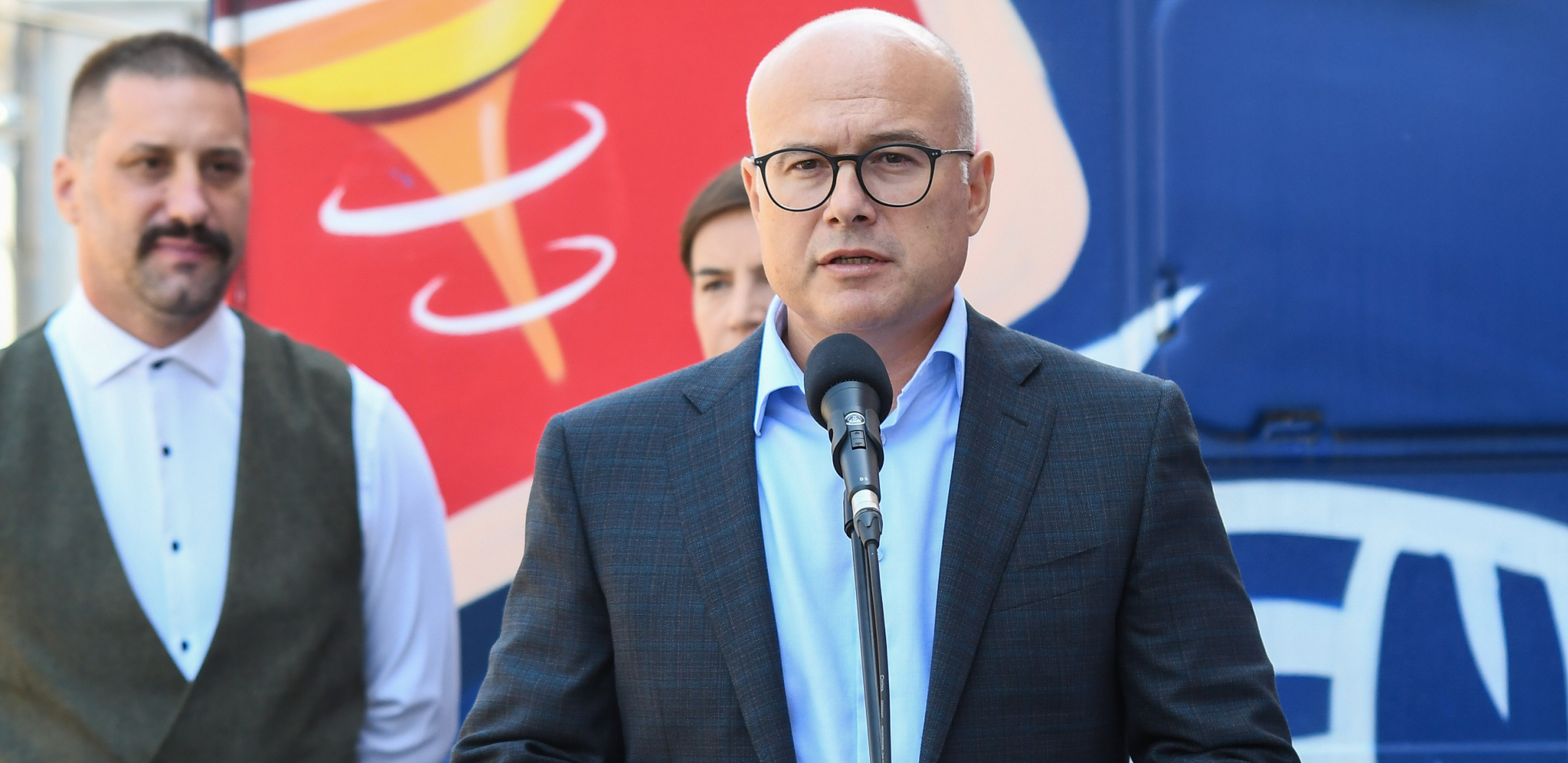 VUČEVIĆ PODNEO OSTAVKU Kandidat za naslednika Milan Ðurić