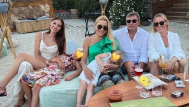 PIKSIJEVA ĆERKA ČEKA ČETVRTO DETE Oglasila se i njegova supruga Snežana, ne može da sakrije emocije