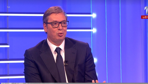 VUČIĆ O TABLICAMA I UVOĐENJU "KOSOVSKIH" LIČNIH KARATA: Srbima koji svaki dan idu tamo-vamo uvodite papire, e pa to ne može!