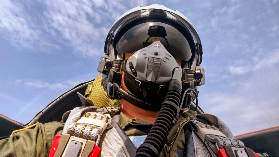 ZAGRMELI MIGOVI Vojska Srbije sprovela letačku obuku na svojim borbenim avionima (FOTO)