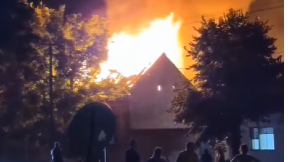 POŽAR U KOVINU Potpuno izgorela kuća (FOTO,VIDEO)