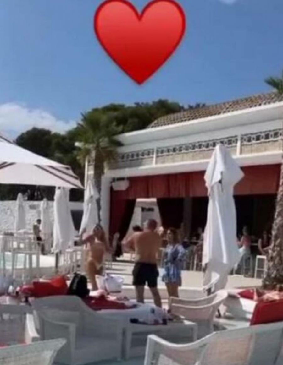 USLIKANI U ŠIBENIKU! Svi se pitaju ko je novi dečko Dalile Dragojević, ovog puta nisu mogli da izbegnu kamere (FOTO)