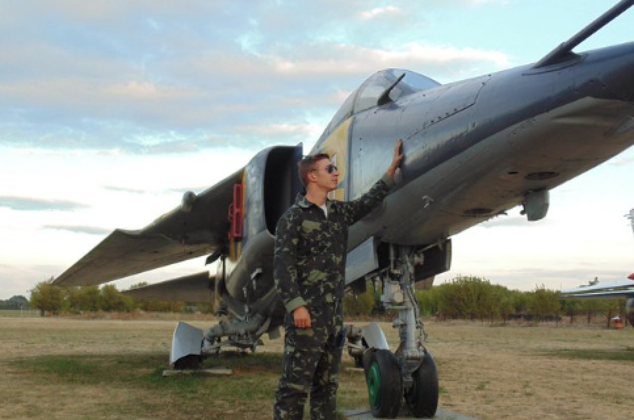 RAT U UKRAJINI Poginuo najbolji ukrajinski pilot, Smenjeni šefovi službe bezbednosti Ukrajine (FOTO/VIDEO)