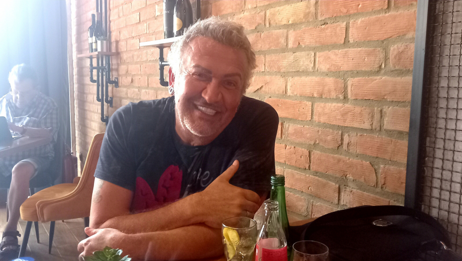 Maca i njegova supruga 