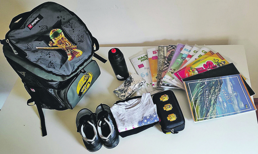 SKUPO ZNANJE-RANAC TEŽAK 7 KILA I DO 200 EVRA Za najosnovnije, knjige, sveske i školski pribor, evo koliko treba tačno izdvojiti!