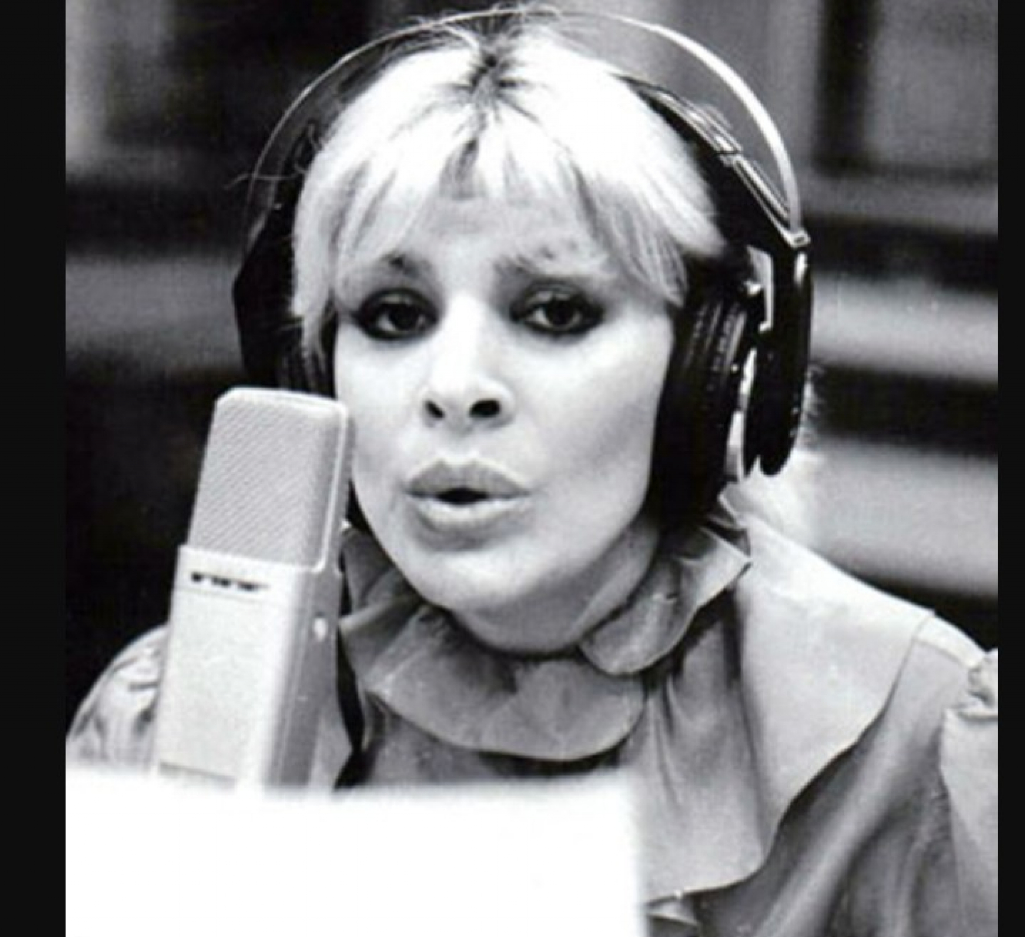 OVAKO JE HANKA PALDUM GOVORILA O BIVŠEM MUŽU KOJI JE UMRO Razveli su se zbog jedne stvari, pevačica nije želela da živi na ovaj način!