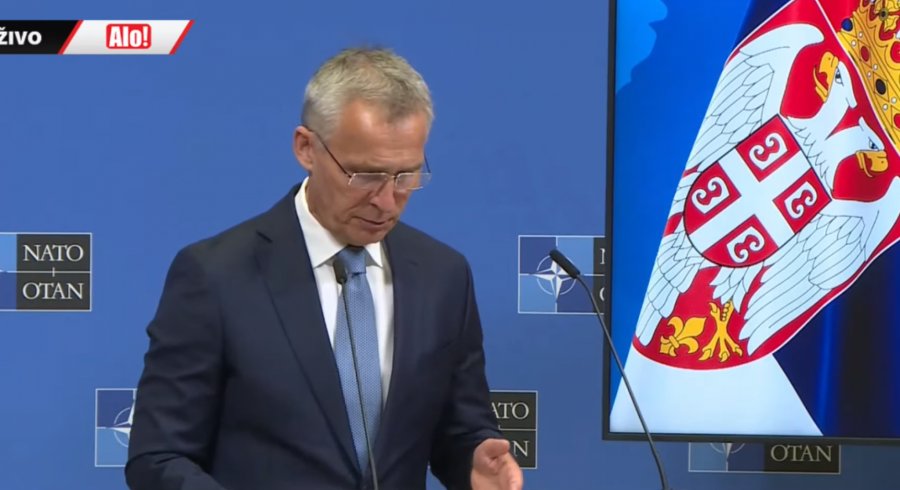 OBRAĆANJE VUČIĆA I STOLTENBERGA U BRISELU 