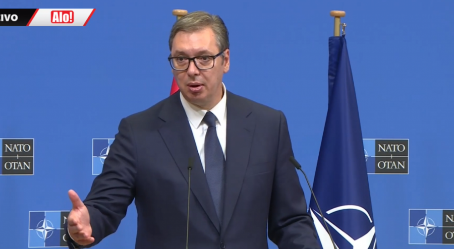 OBRAĆANJE VUČIĆA I STOLTENBERGA U BRISELU 