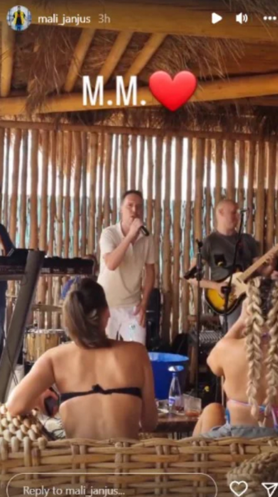 POGAZIO SVOJU REČ? Janjuš dokazao da nikako ne može da preboli Maju Marinković, pa joj posvetio pesmu