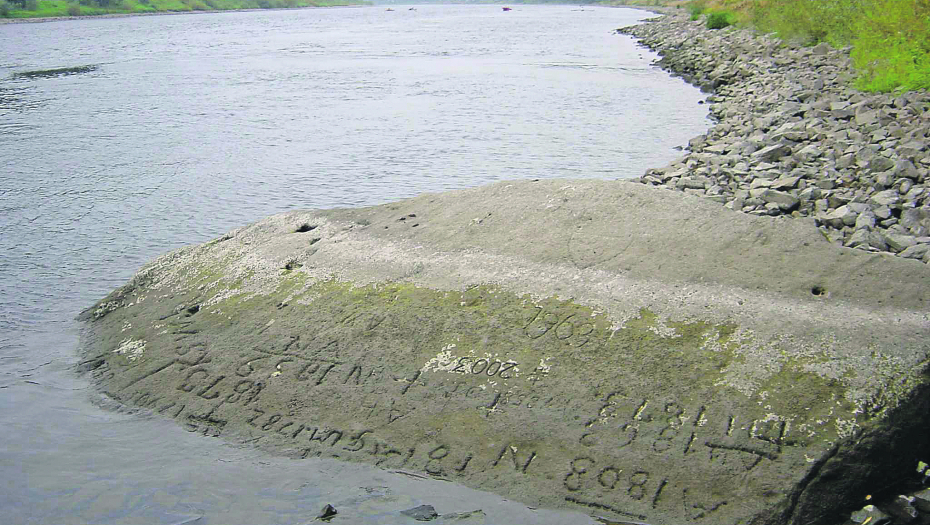 IZRONILA ZLOKOBNA UPOZORENJA PREDAKA! Nizak vodostaj reka širom Evrope otkrio mračne tajne iz prošlosti