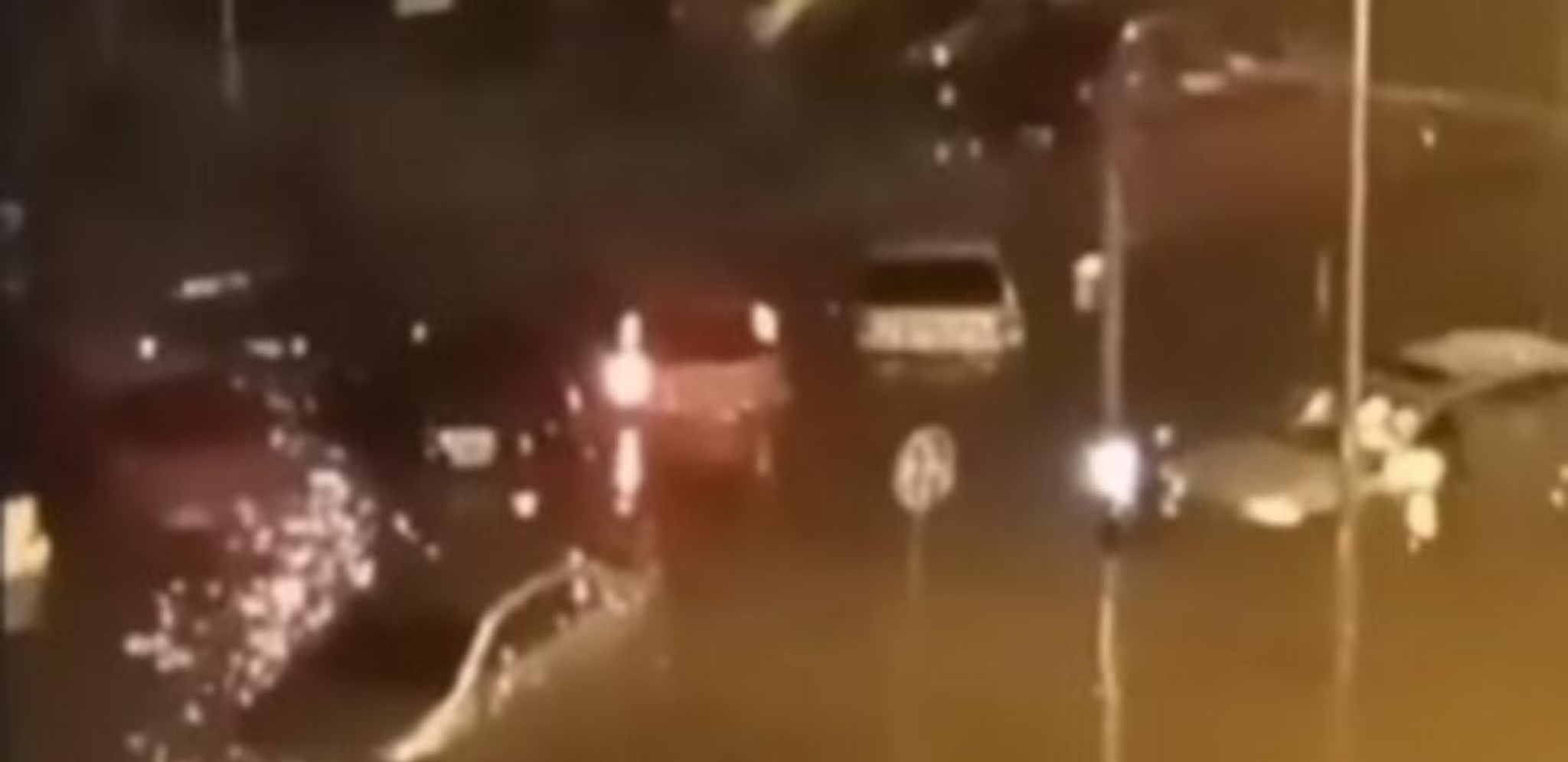 NEZAPAMĆENI POTOP U NOVOM SADU Ulice pod vodom, automobili plivaju (VIDEO)