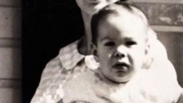 DA LI PREPOZNAJETE DEČAKA NA FOTOGRAFIJI? Život ga nije mazio, za njega kažu da je najtužniji, ali najvoljeniji glumac