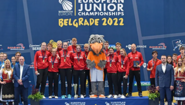 NAJBOLJIMA URUČENE MEDALJE I PEHARI! Agebark i Jovović na svečanoj ceremoniji odlikovali pobednike timskog dela Evropskog badminton prvenstva!