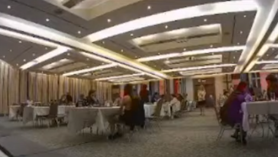 ISTOK VODI TRKU Skroman dan za naše devojke, remi Teodore, pobeda Marine i porazi Tijane i Jovane