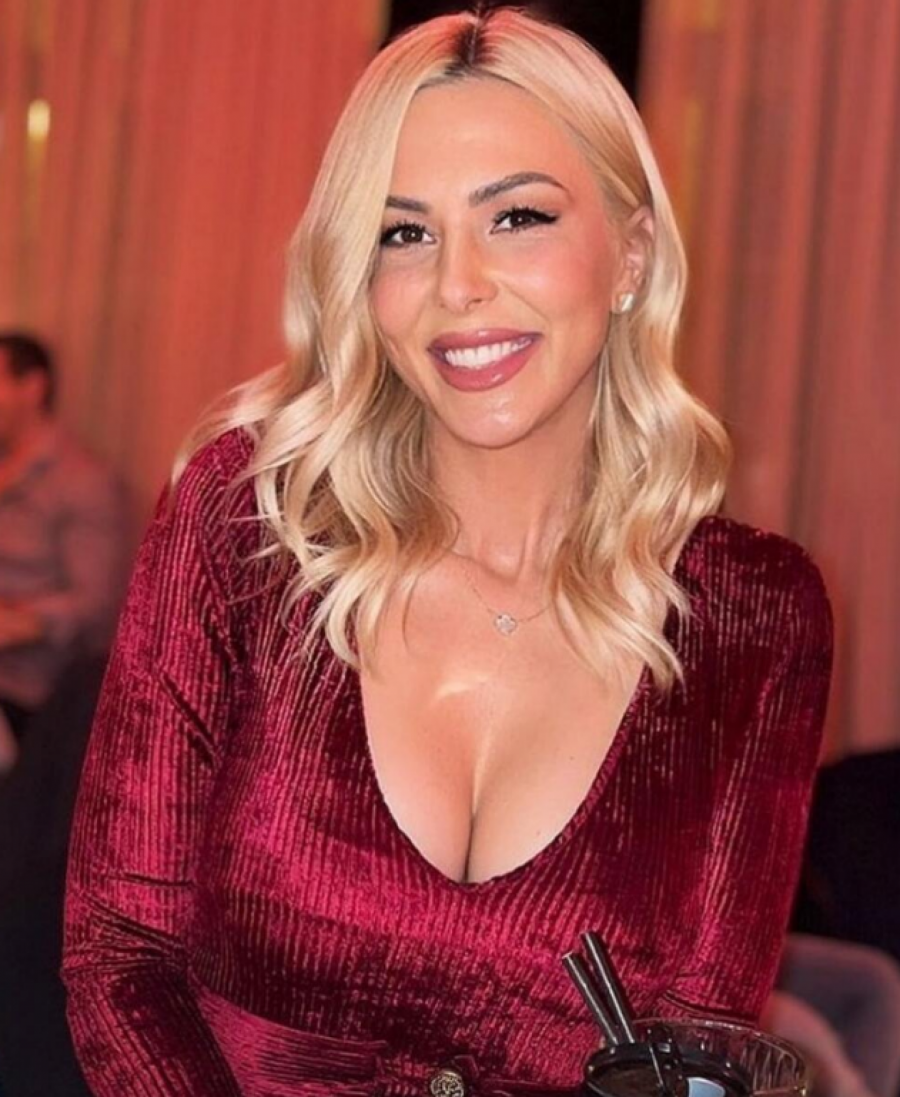 VODITELJKU MUVA BOGATI RUS Kristina na odmor potrošila 10.000 evra, a dočekalo je ovo