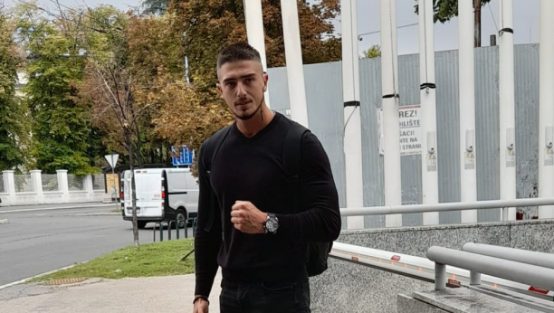 GLADOVAO SAM, A PRODUKCIJA NIJE... Oglasio se diskvalifikovani zadrugar i otkrio šta se dešavalo u rijalitiju dok kamere nisu snimale