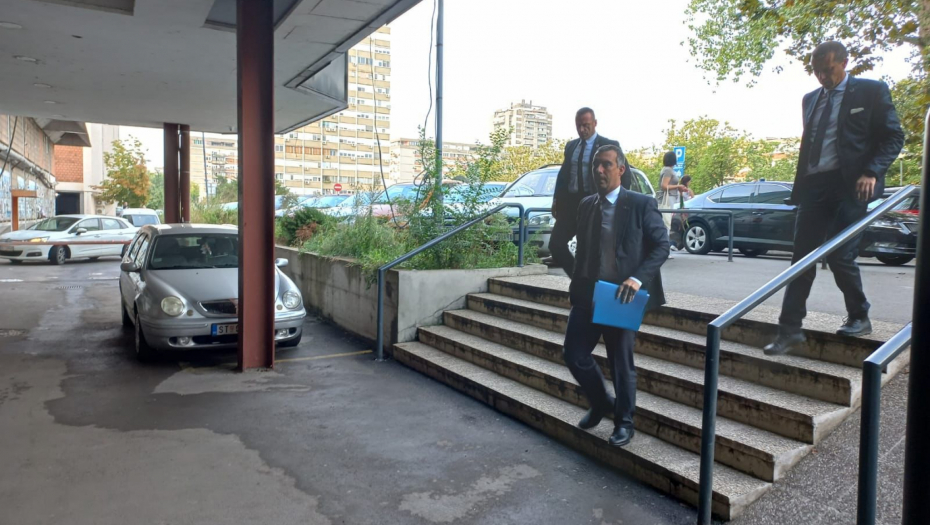 VUČIĆ O SASTANKU SA LAJČAKOM I ESKOBAROM Sa zebnjom i nestrpljenjem očekujem sutrašnje razgovore (FOTO/VIDEO)