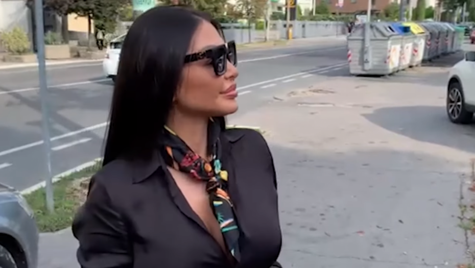 DEBELA VEŠTICA SA PRIRODNOM KOSOM Maja Marinković žestoko oplela po Dalili: Išla je po hodžama i vračarama